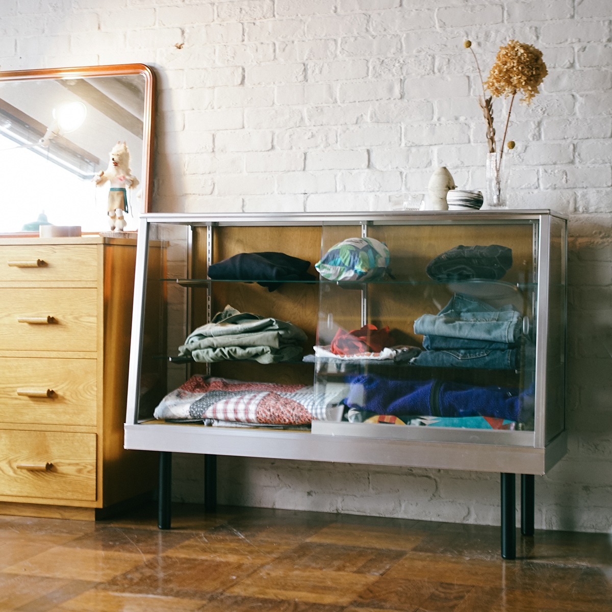 ALUMINIUM GLASS CASE AL-120 | Original Furniture,Shelf, Cabinet