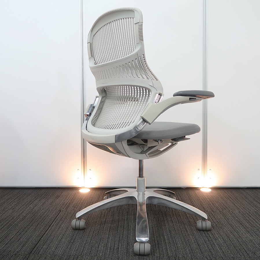 高品質でお買い得。中古オフィス家具【チェア（イス）】Knoll（ノル