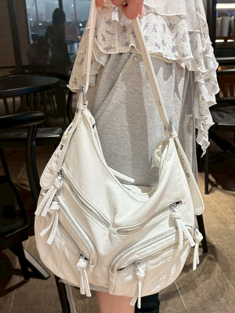 受注制【Never mind the XU】leather shoulder bag (2color