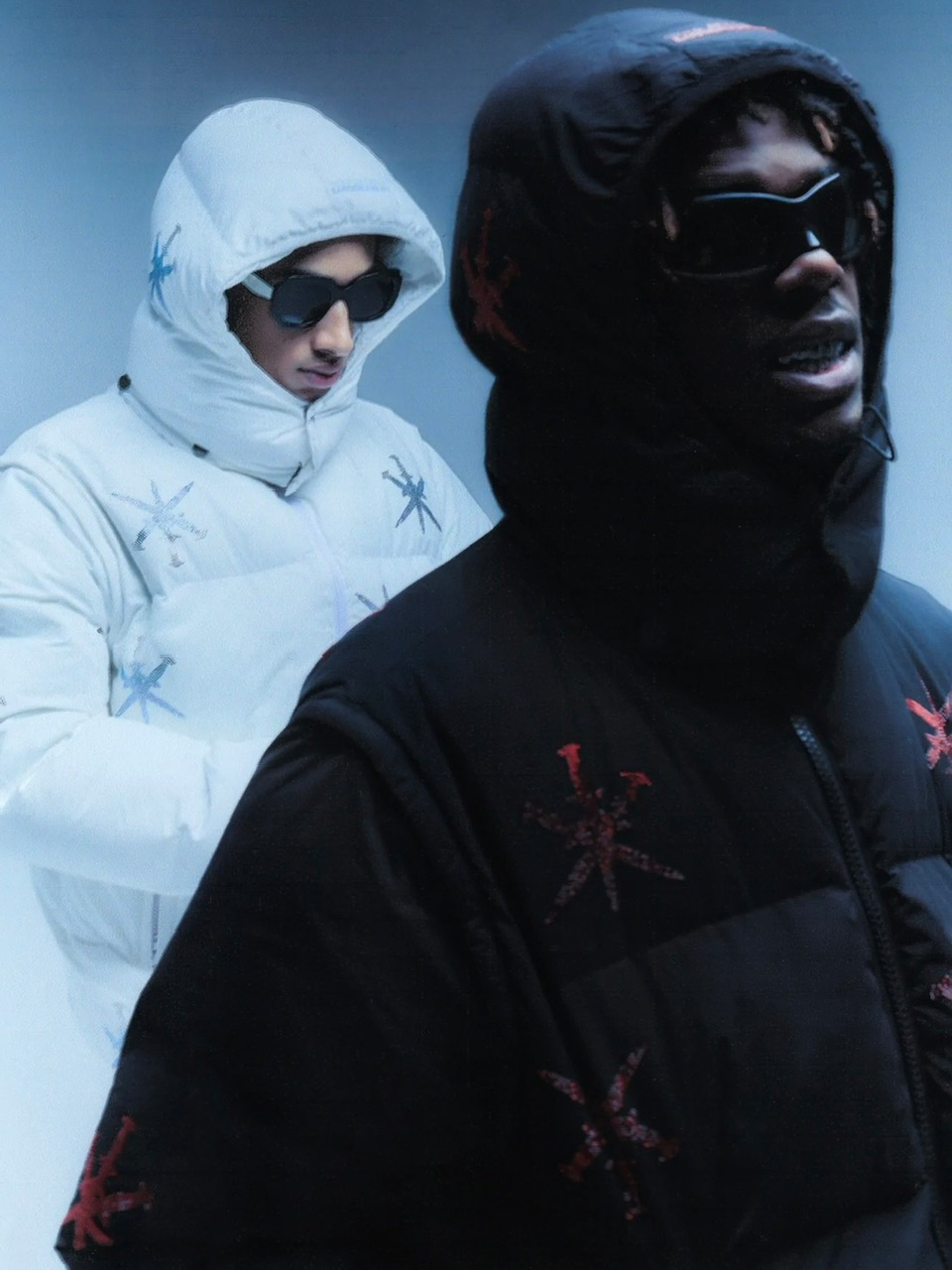 UNKNOWN LONDON】WHITE GRADIENT RHINESTONE PUFFER | OUR BRAND