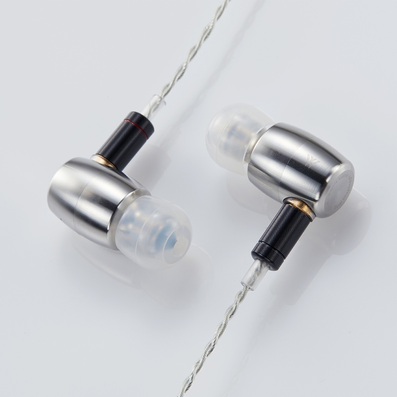 HP-W300 W(ドブルベ)シリーズ ハイレゾワイヤードイヤホン | イヤホン