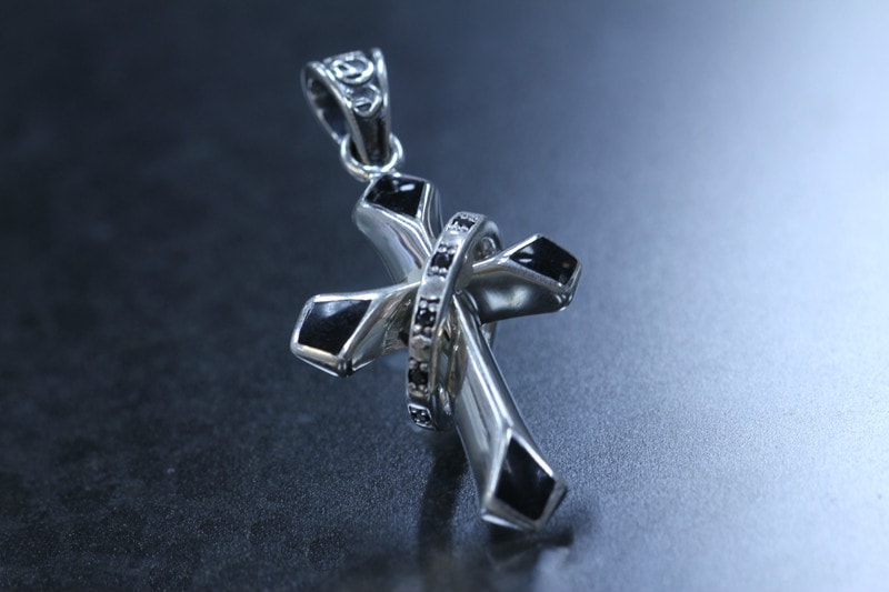 Code.Z】オニキス クロス&サークルトップ354-00241-00