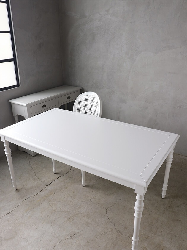 SGDダイニングテーブルアンホワイト - サラグレース