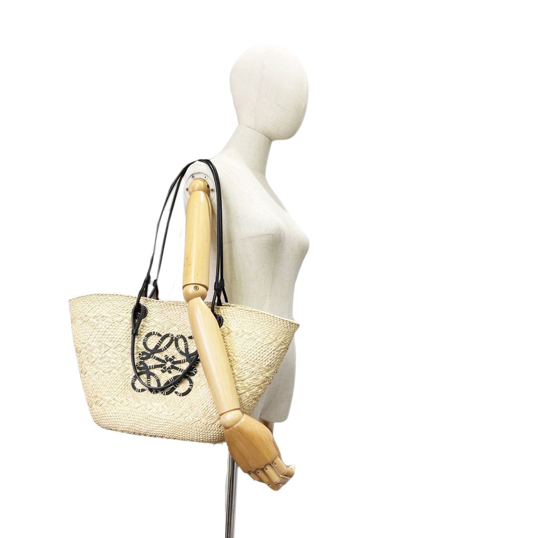 LOEWE ロエベ アナグラム バスケットバッグ ミディアム イラカヤシ