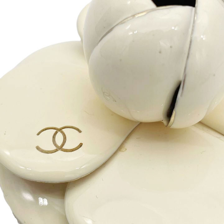 CHANEL シャネル ブローチ カメリア メタル アイボリー ゴールド 02P