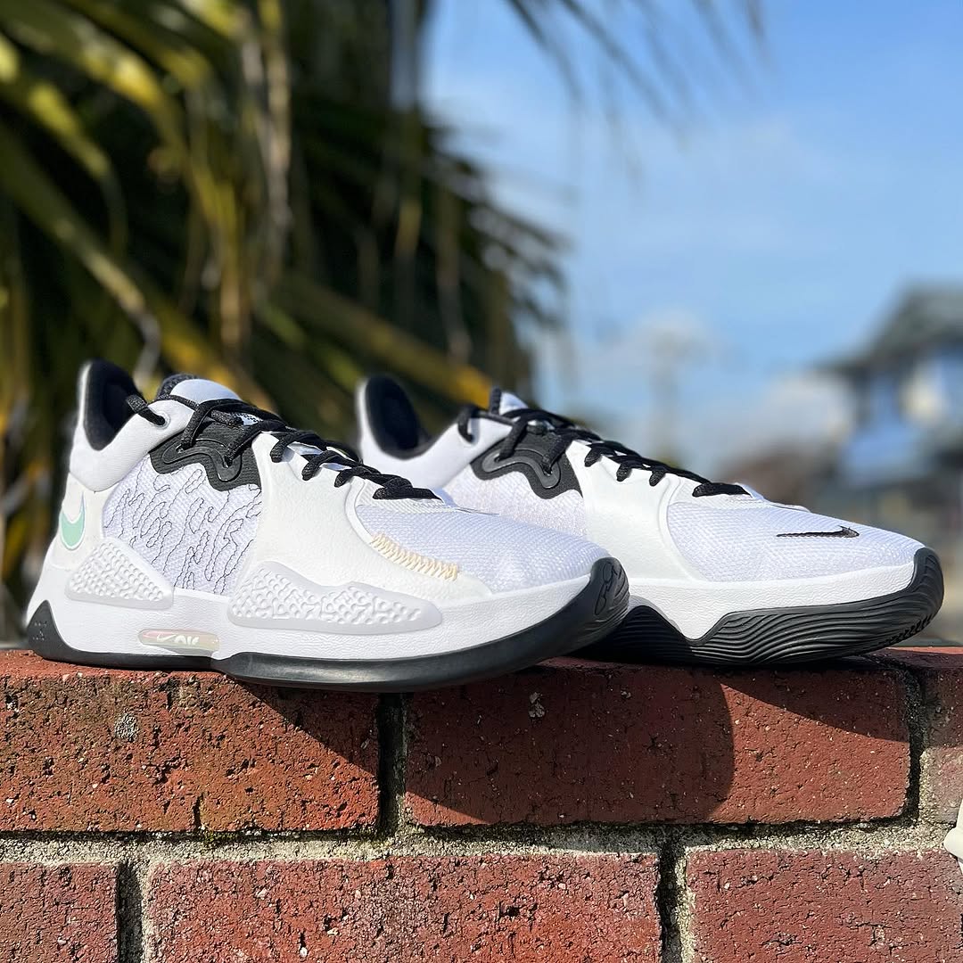 NIKE PG 5 EP 'WHITE BLACK' ナイキ ポール ジョージ 5 【MEN'S