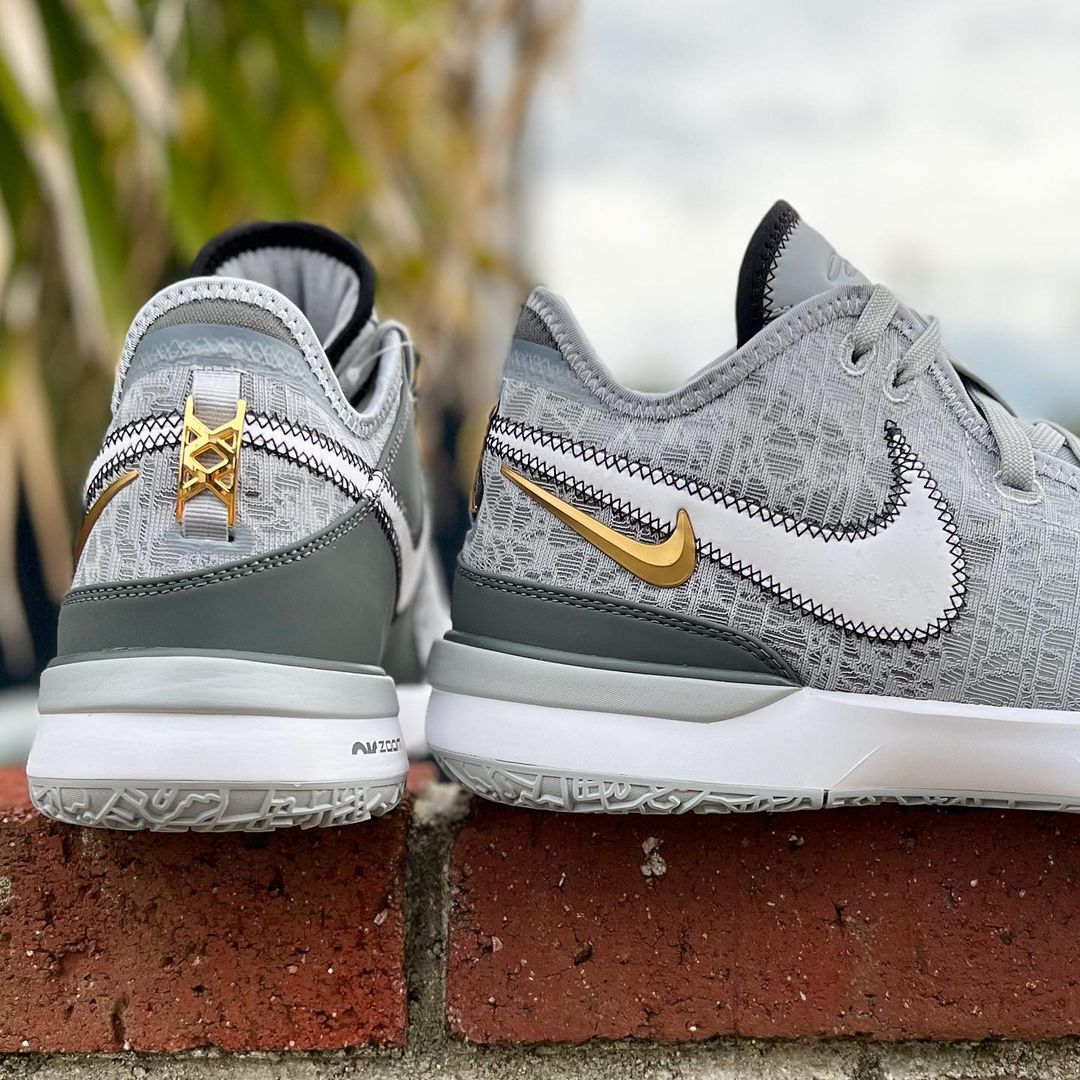 NIKE ZOOM LEBRON NXXT GEN ナイキ ズーム レブロン ネクスト ジェン