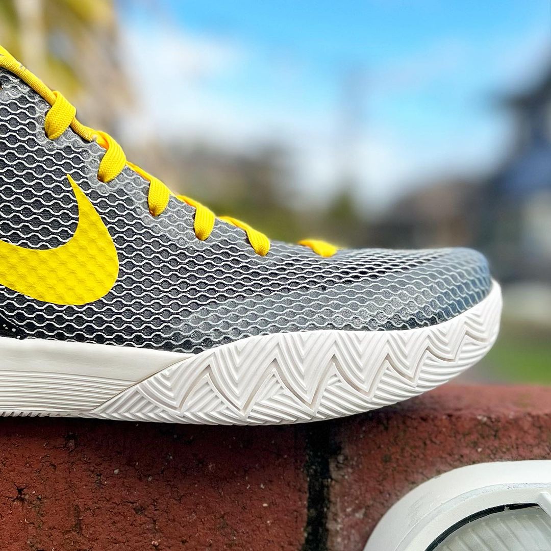 KYRIE 1 LMTD 'RISE' カイリー 1 ライズ 【MEN'S】 black/tour yellow