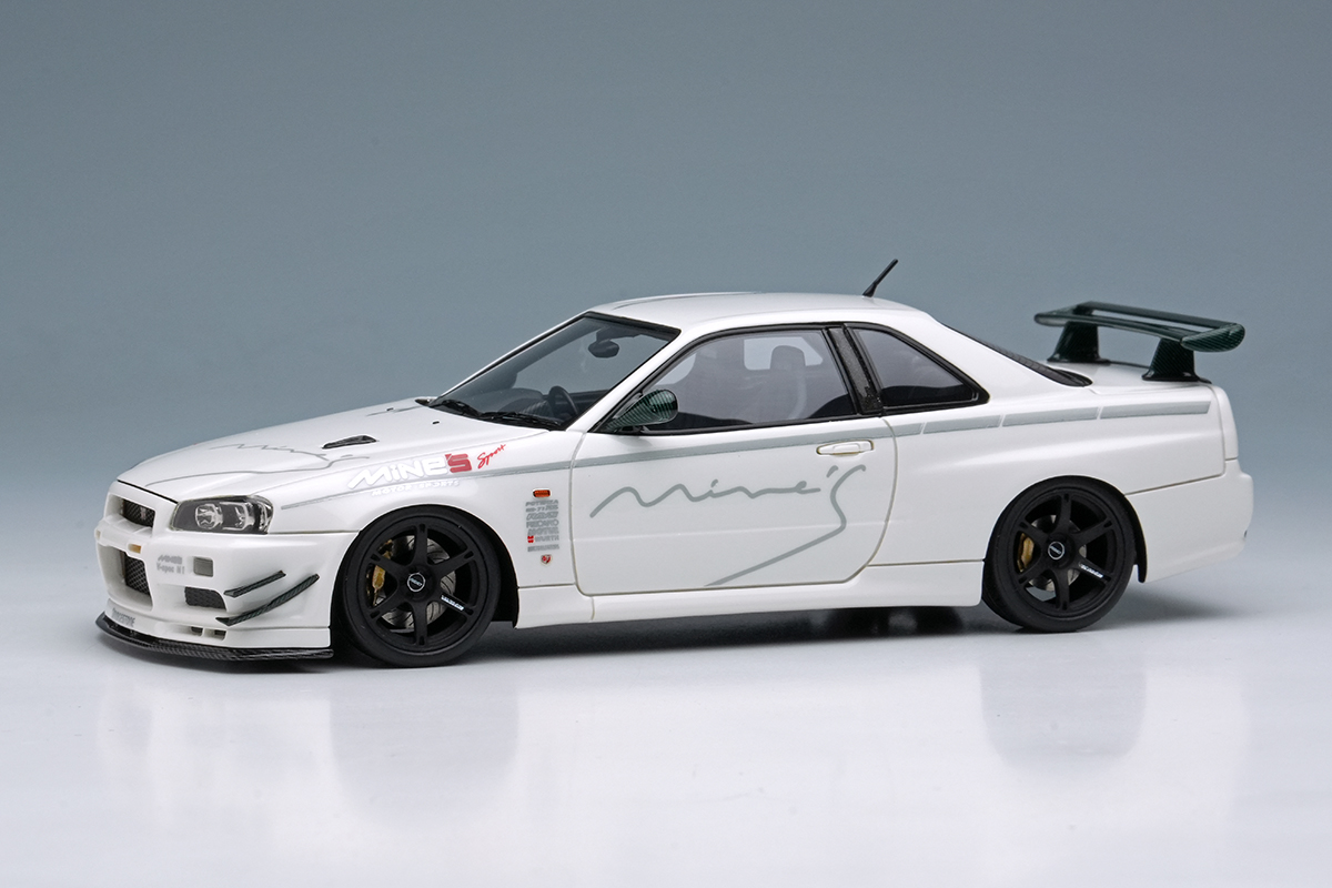 Make Up Co., Ltd. / Mine's Skyline GT-R (BNR34) V-spec N1 Tokyo