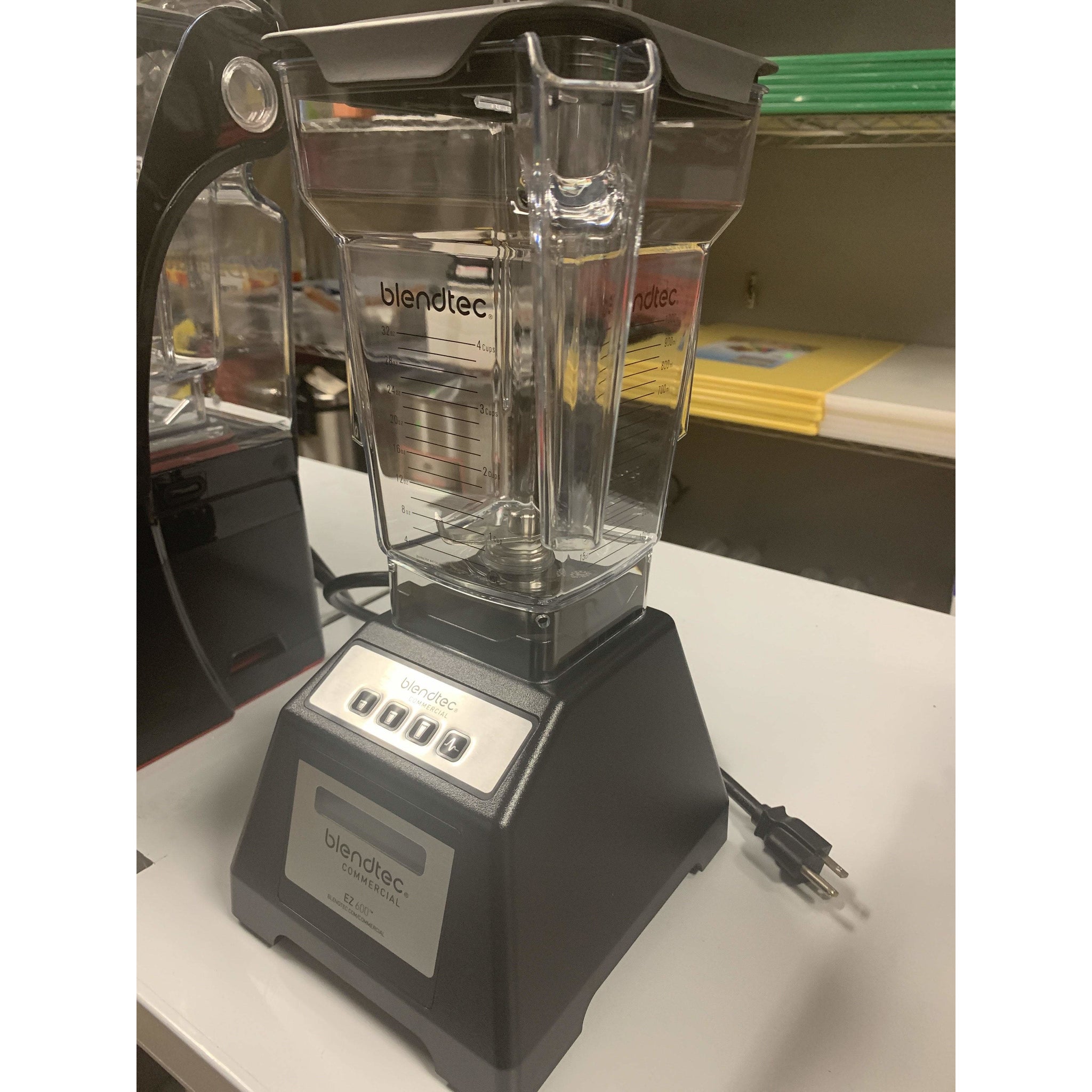 Blendtec - EZ-600 - Blender Countertop 32oz Jar | Maltese & Co