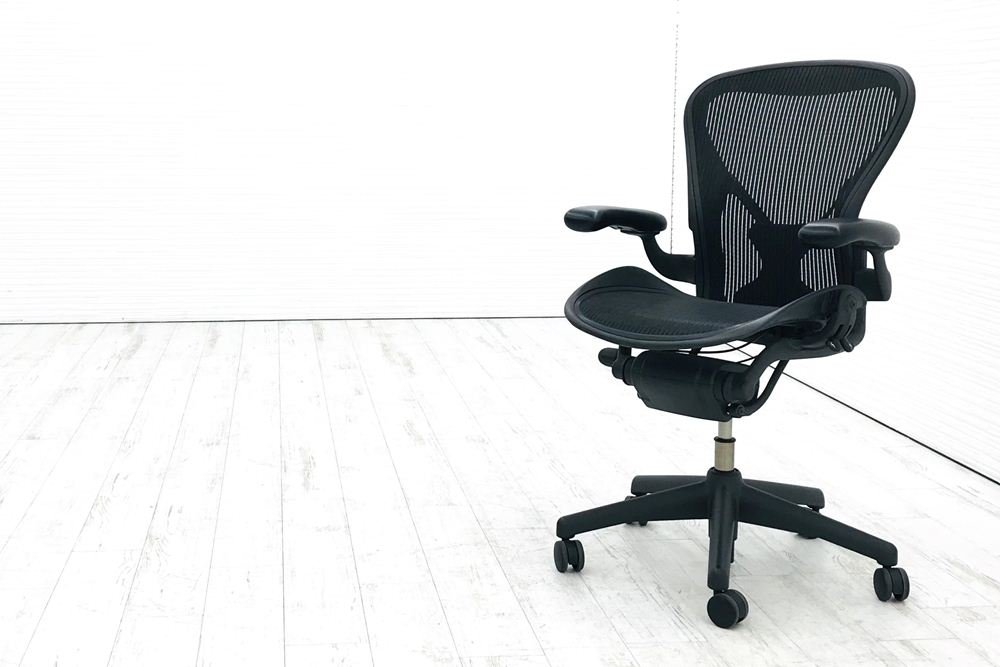 アーロンチェア 中古 ハーマンミラー Bサイズ 前傾チルト 固定肘