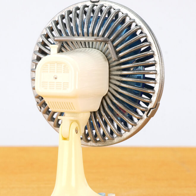 これでよく涼んだなぁ…昭和懐かしのレトロ扇風機を再現「昭和家電