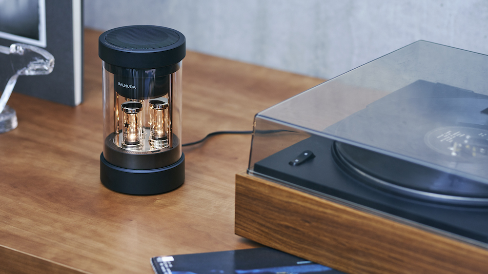 バルミューダ初のオーディオ機器 ワイヤレススピーカー「BALMUDA The