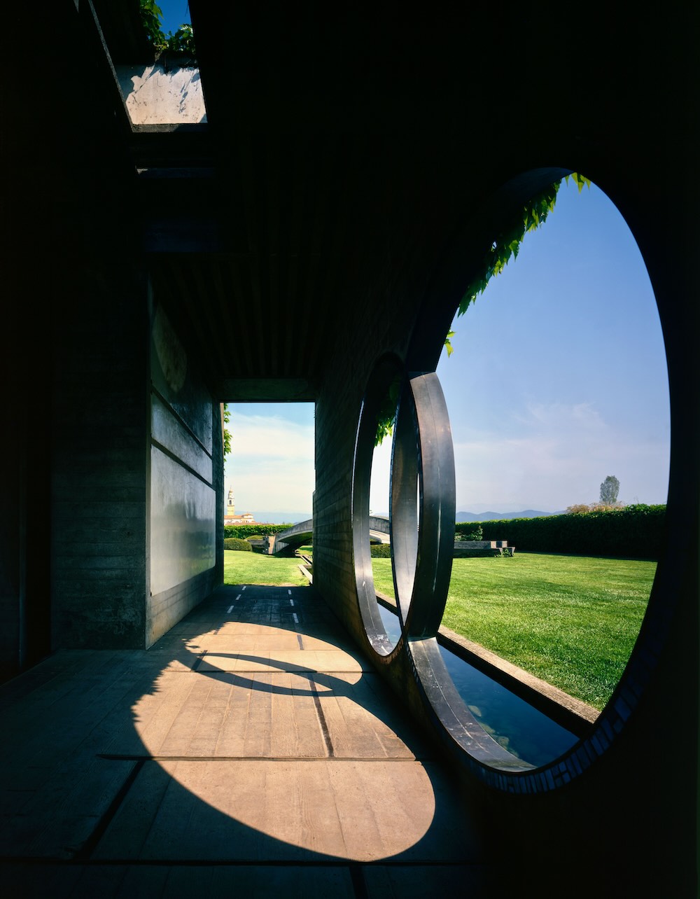 イタリア文化会館 展覧会「カルロ・スカルパ / 関谷正昭 設計と写真に