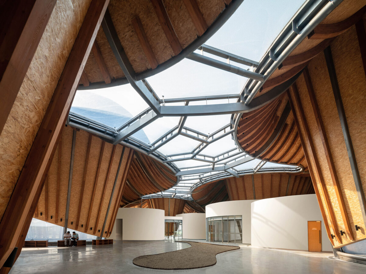 都市と農村をつなぐ自由曲面の建築群、Z-ONEアーキテクツが中国に設計