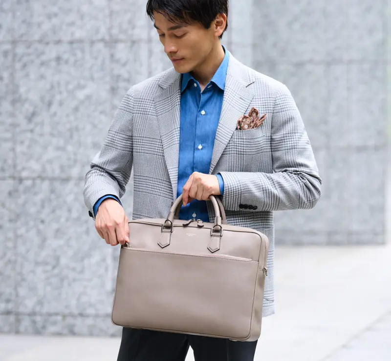 携える工芸品”を日常に ミラノで生まれたセラピアンの名品バッグ｜THE