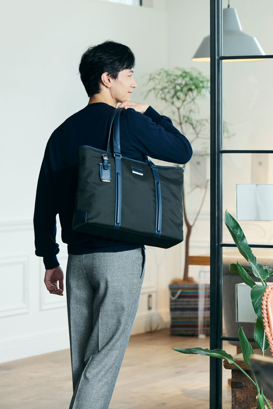 行動的なビジネスパーソンを強力にサポートするトゥミのJARVIS（ジャー