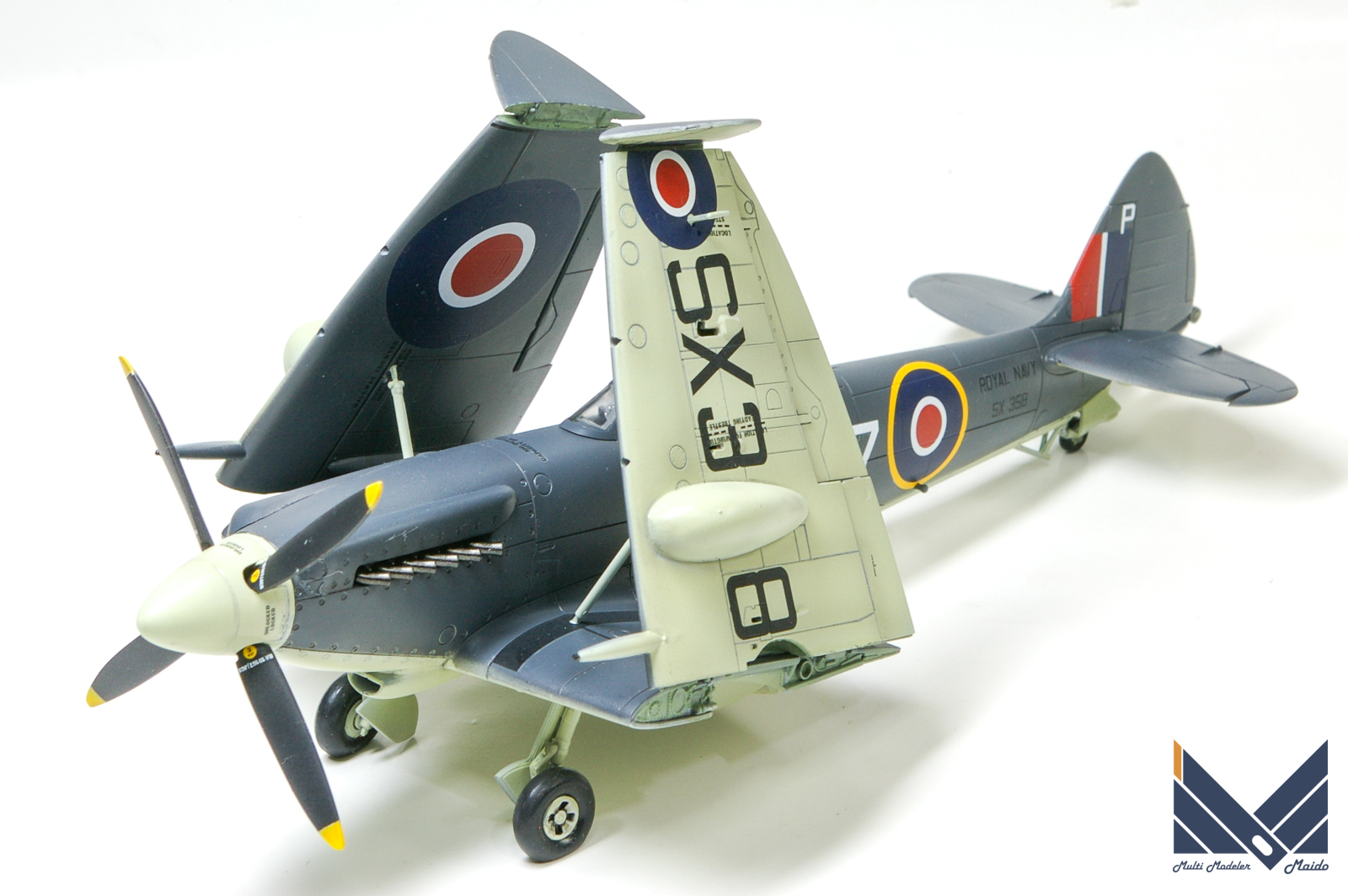 エアフィックス 1/48 シーファイア F.17 完成品 AIRFIX Seafire | 模型