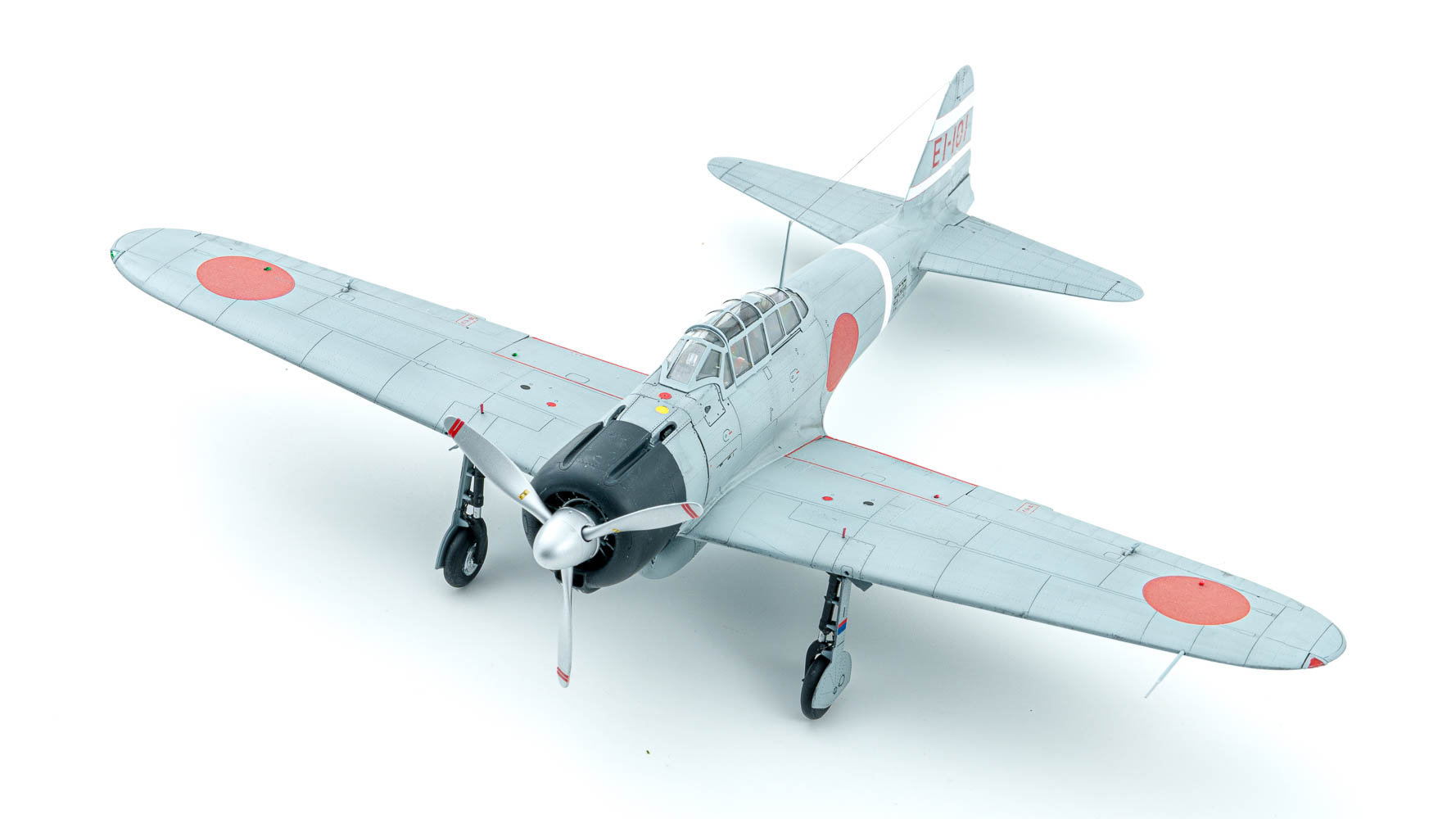 エデュアルド 1/48 零式艦上戦闘機二一型 プラモデル 完成品 2025年5月