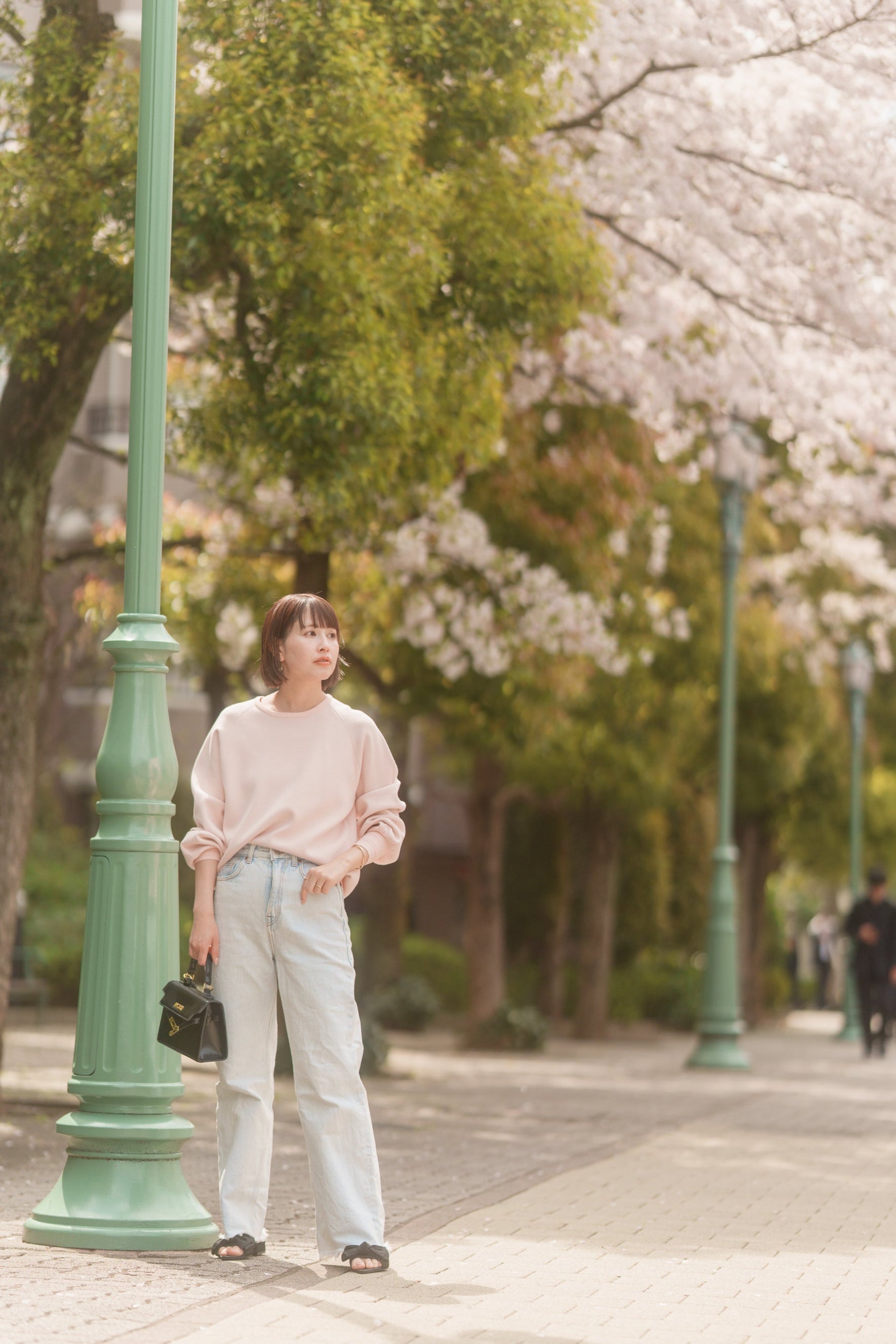 MEエンブロイダリーニットプルオーバー【リサイクルポリエステル