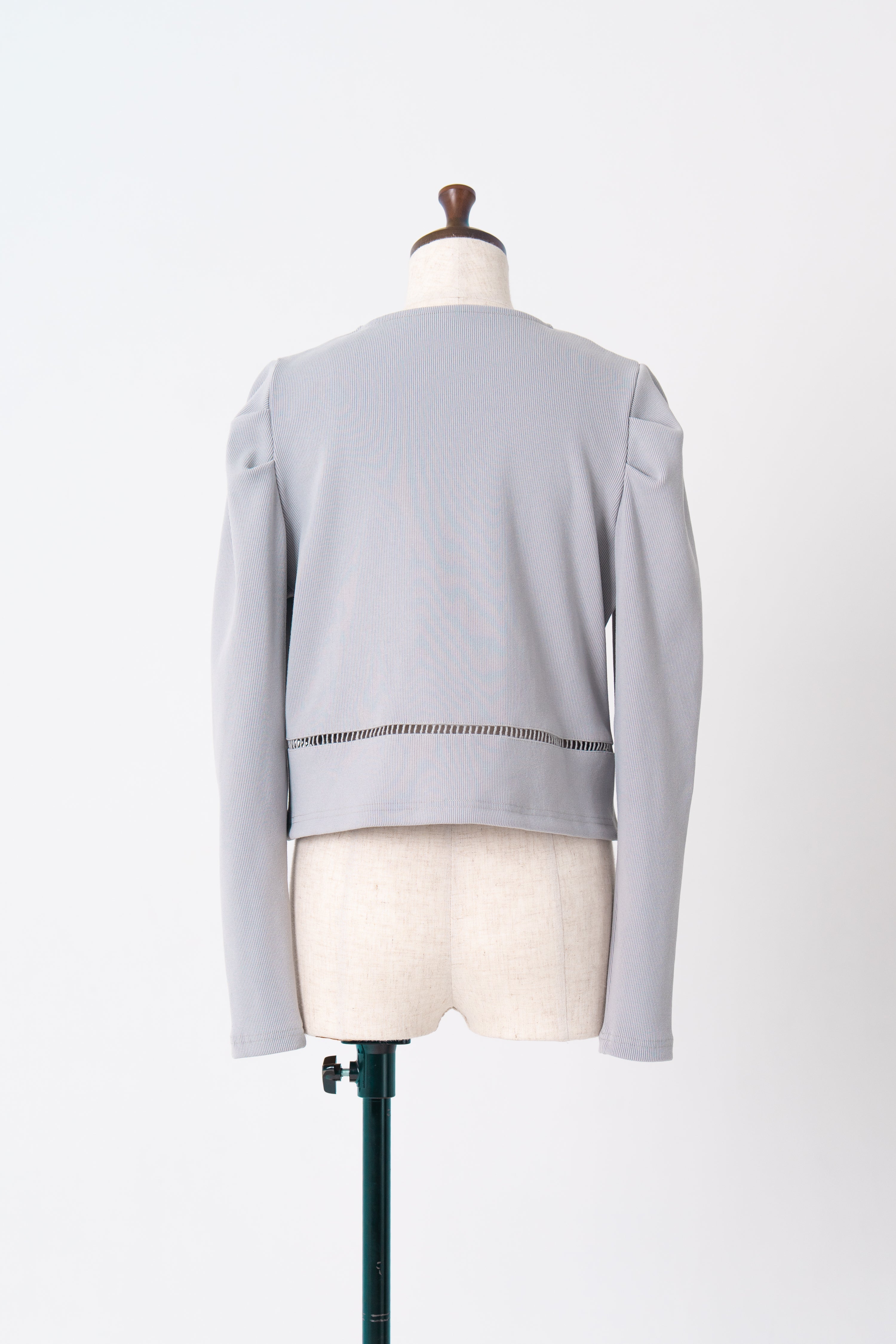 パールボタンリブカーディガン 【リサイクルポリエステル】 – Maison