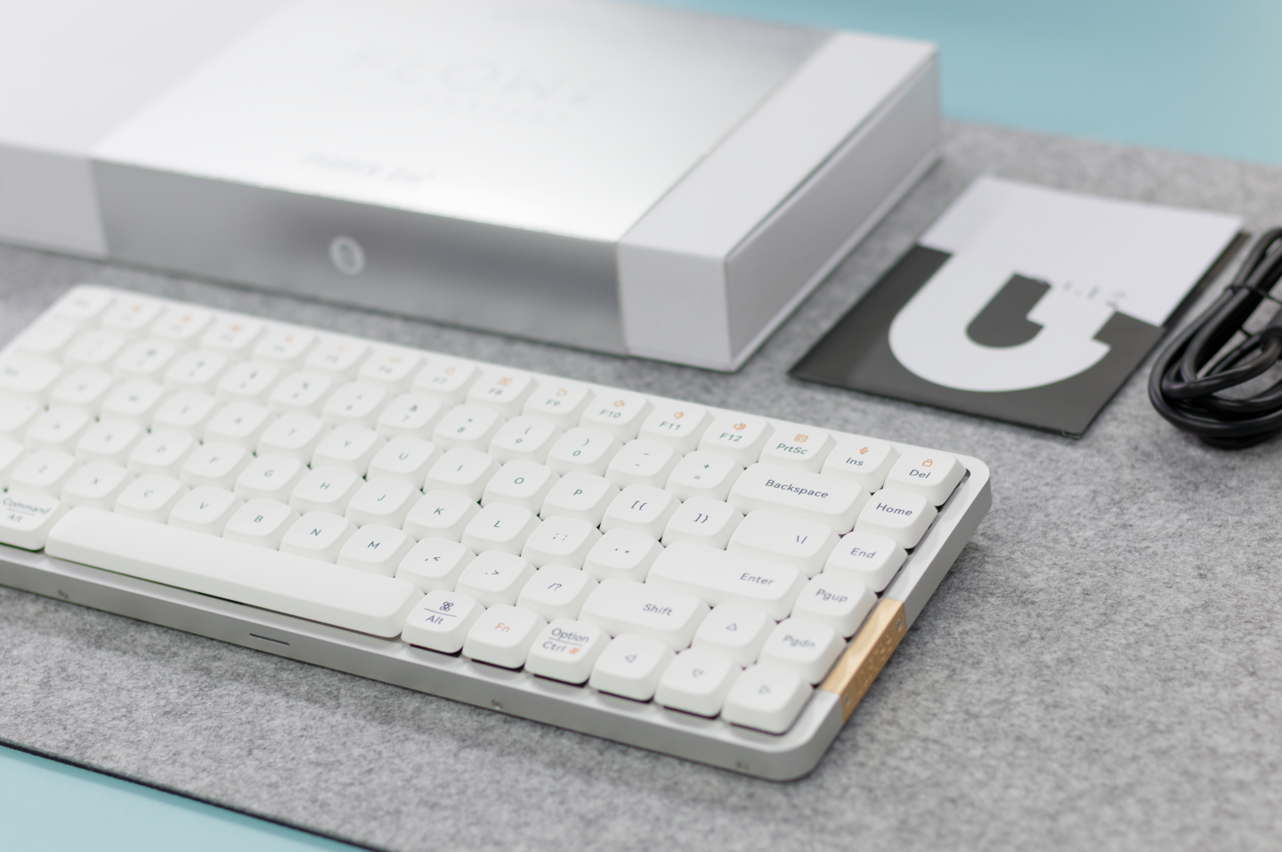 レビュー】LOFREE Flow84｜滑らかな打鍵感・クリアな打鍵音