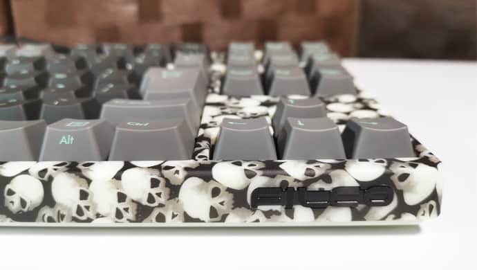 FILCO Majestouch Lumi S レビュー】光るドクロ柄が最高なメカニカル