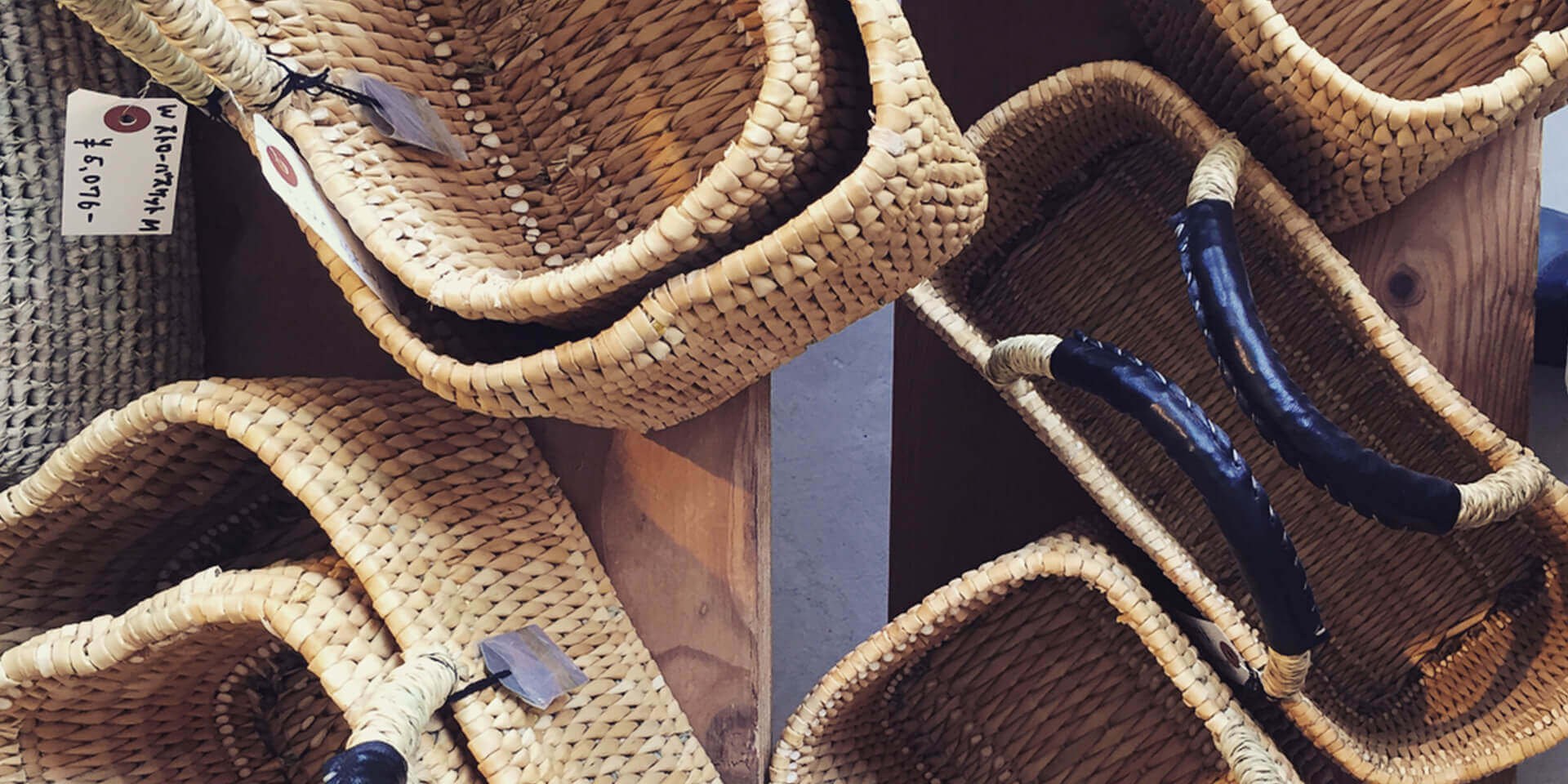 warang wayan」のカゴバッグ、夏の爽やかな装いやお部屋の収納に