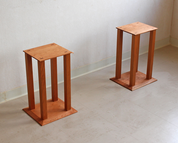 目立たず美しく！脇役に徹する、スピーカースタンド | 木工教室ブログ