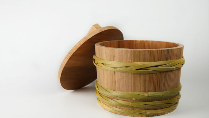 桶職人の手作り木桶｜越前有機味噌蔵 マルカワみそ