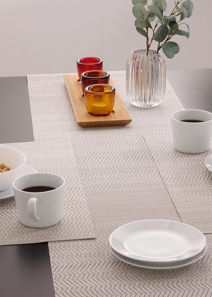 チルウィッチ】ウェーブ テーブルランナー（グレー）: 雑貨｜オン