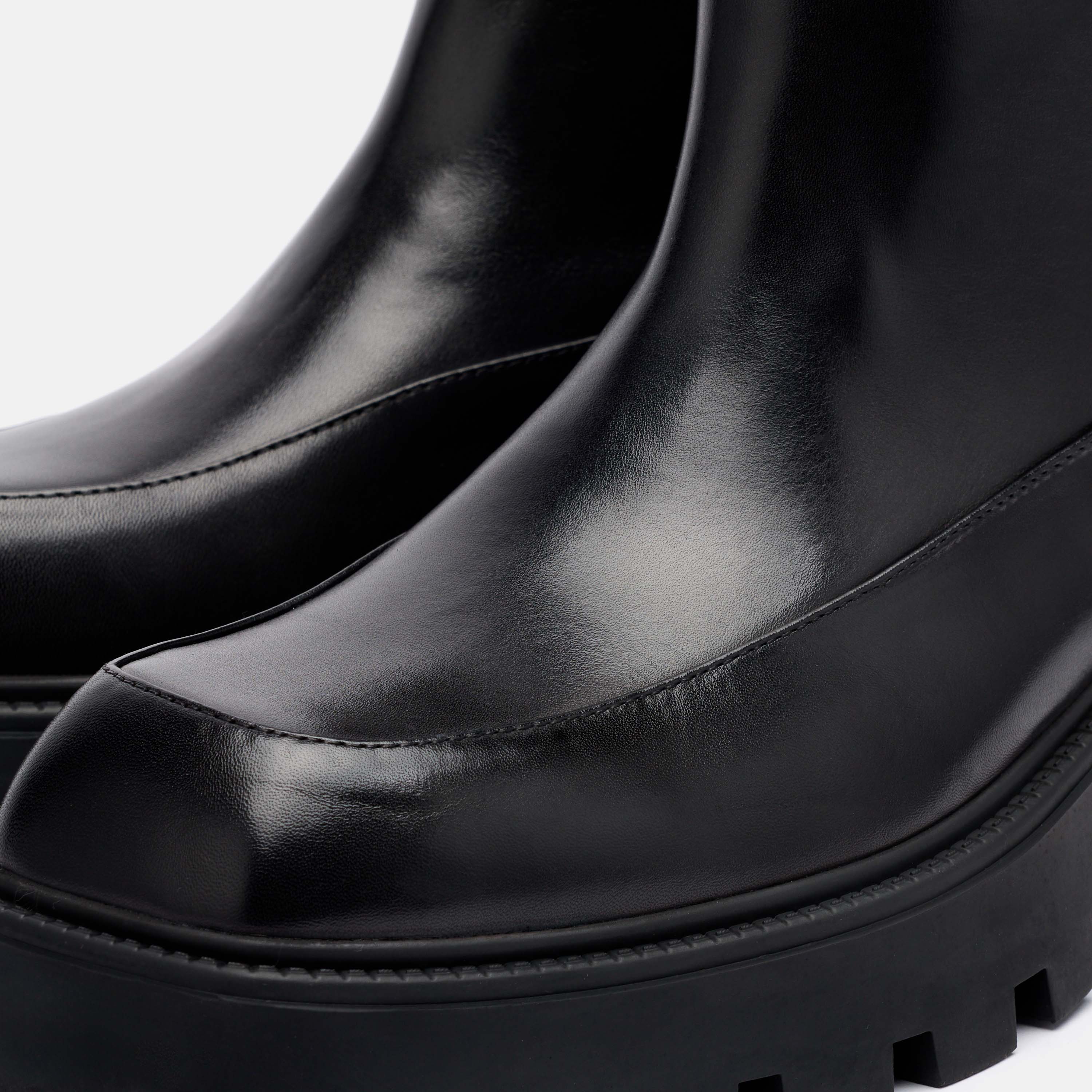 Commander Black Leather Square Toe Side Zip Boots