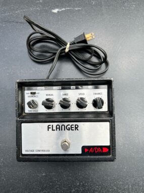 DA-Flanger-1970s-2-285x380.jpg