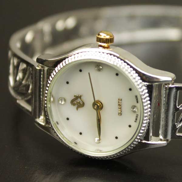 ハワイアンジュエリー シルバーブレスウォッチ フラワーリーフ13FW