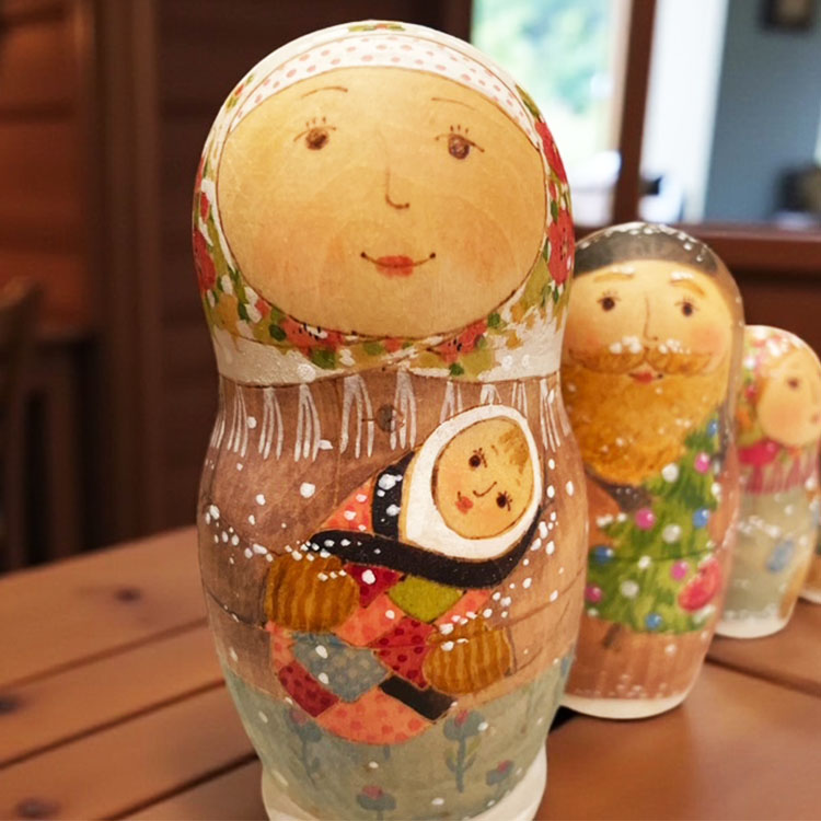 ロシア雑貨店マリンカ / オリガ・ロバノワ作 マトリョーシカto071-5p