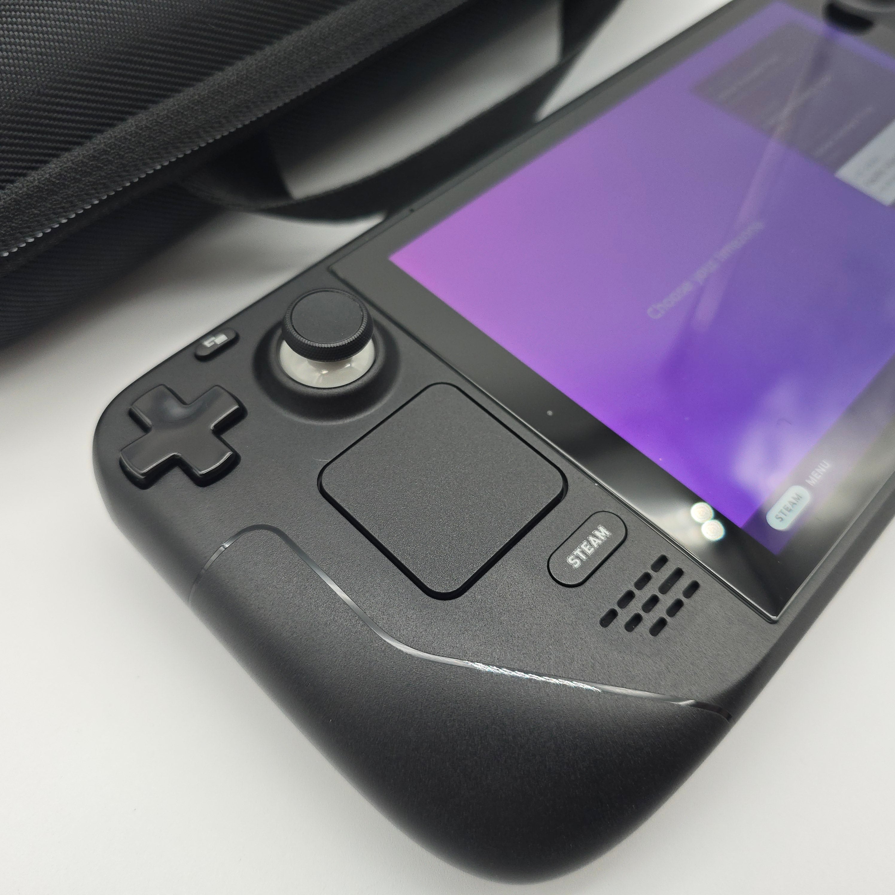 Valve Steam Deck LCD 256GB with Carrying Case, Hard Shell, Charger