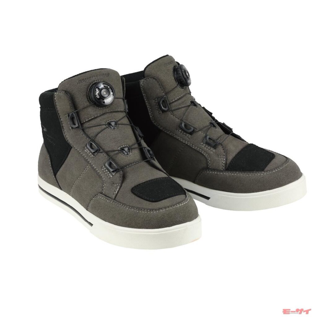 ラフアンドロード】カジュアルなライディングスニーカーながら防水＆微