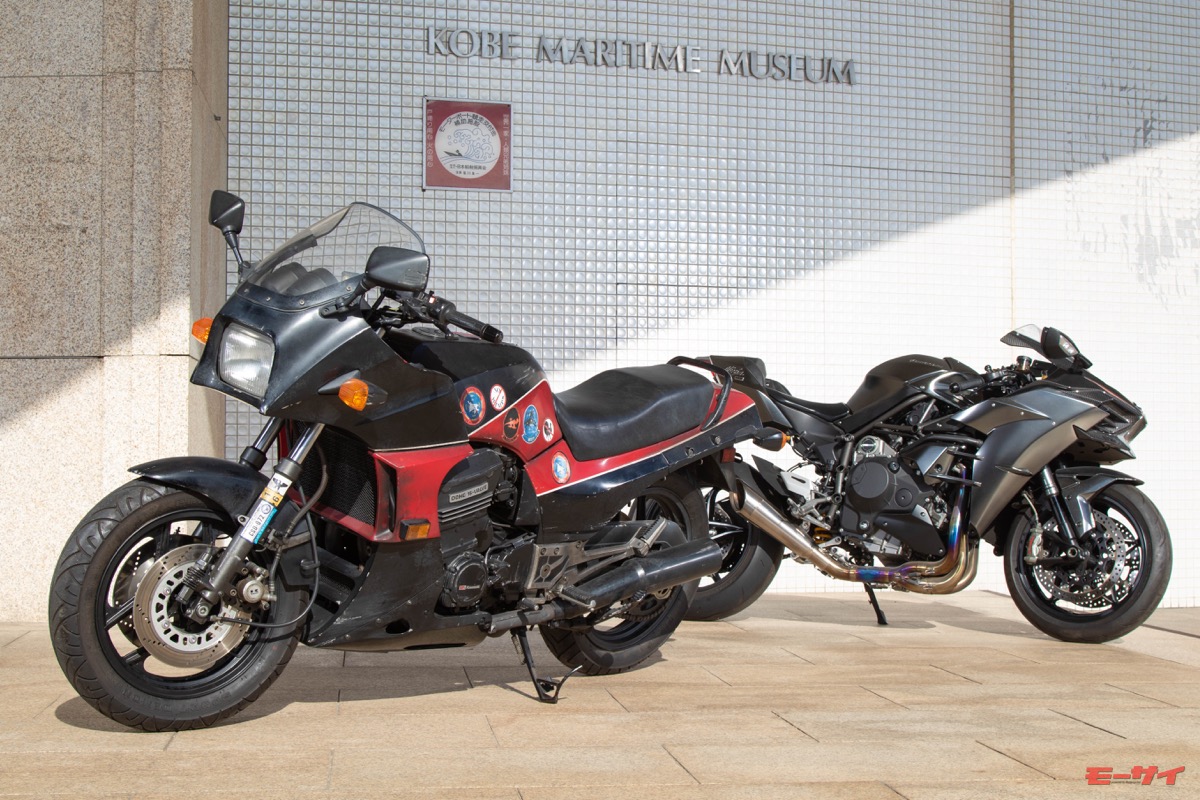 トップガン マーヴェリック」に登場した2台のNinjaが 神戸のカワサキ