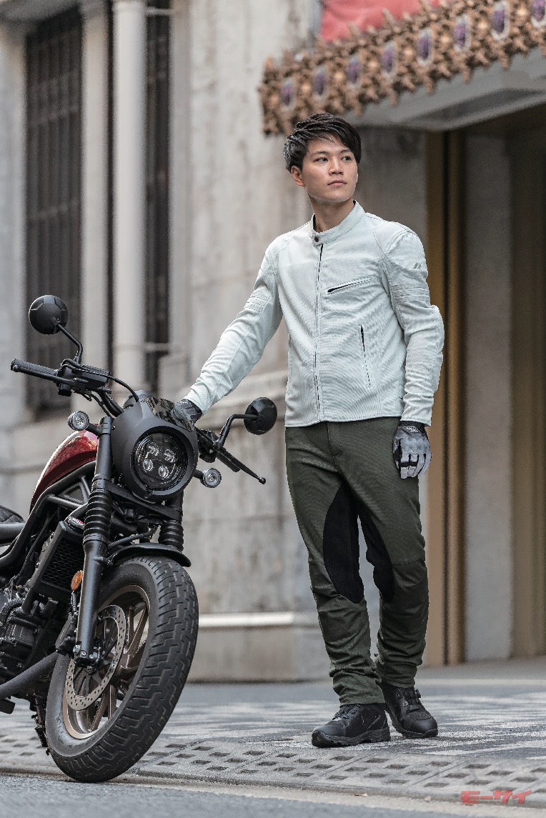 フラッグシップ「ベルサージャケット」は幅広い車種や季節に活用できる