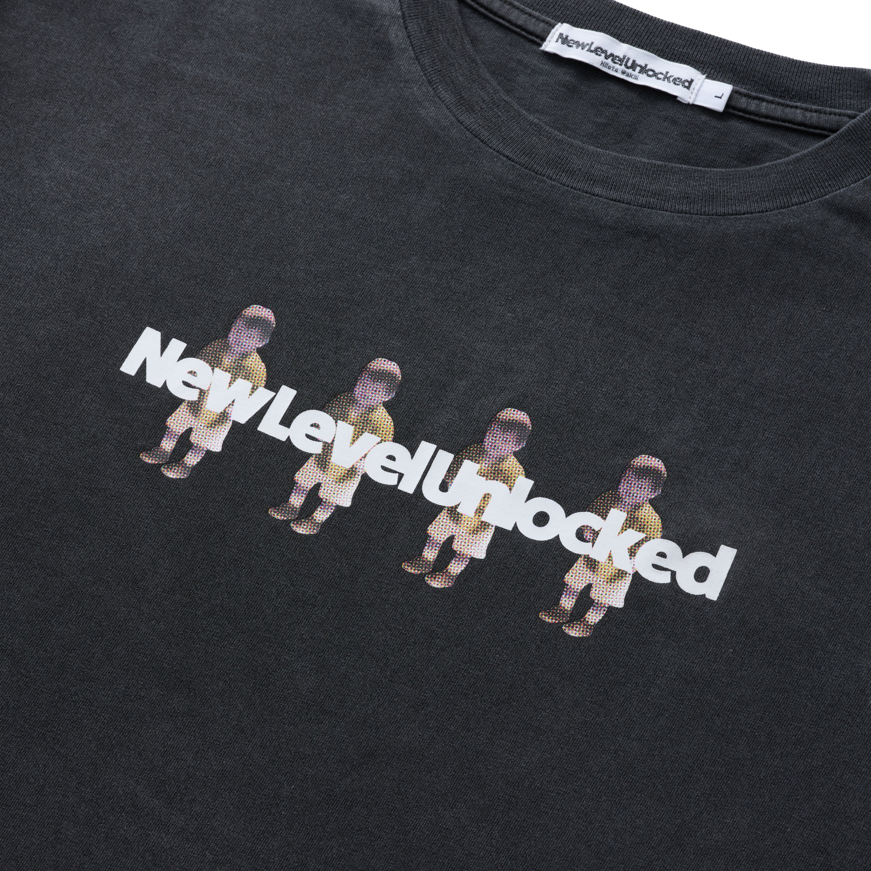 誕生日前配送予定】 Hiloto 「NewLevelUnlocked」 Young T-shirt – Mrs