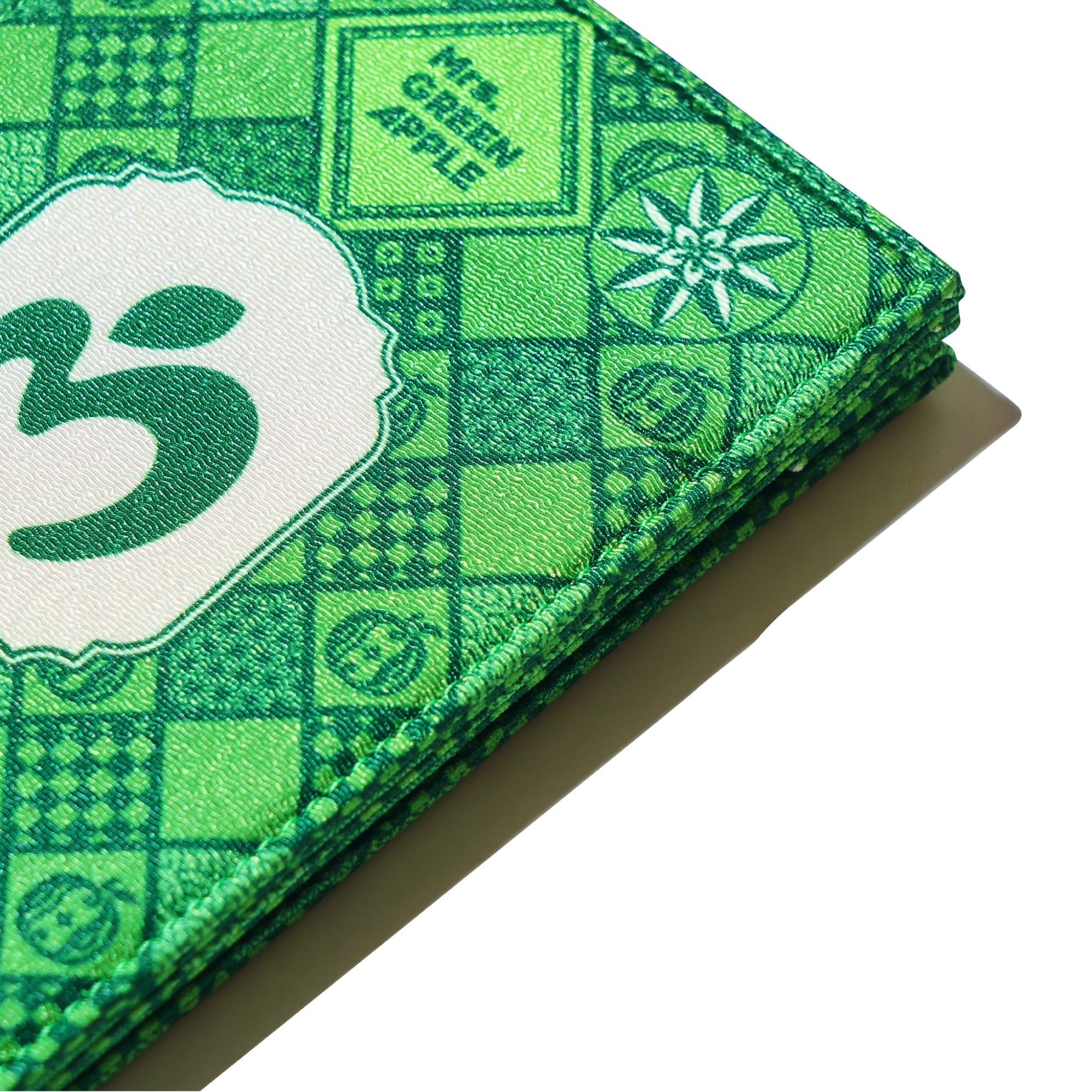 MAGICAL 10 YEARS LANDMARK 手鏡 – Mrs. GREEN APPLE OFFICIAL STORE