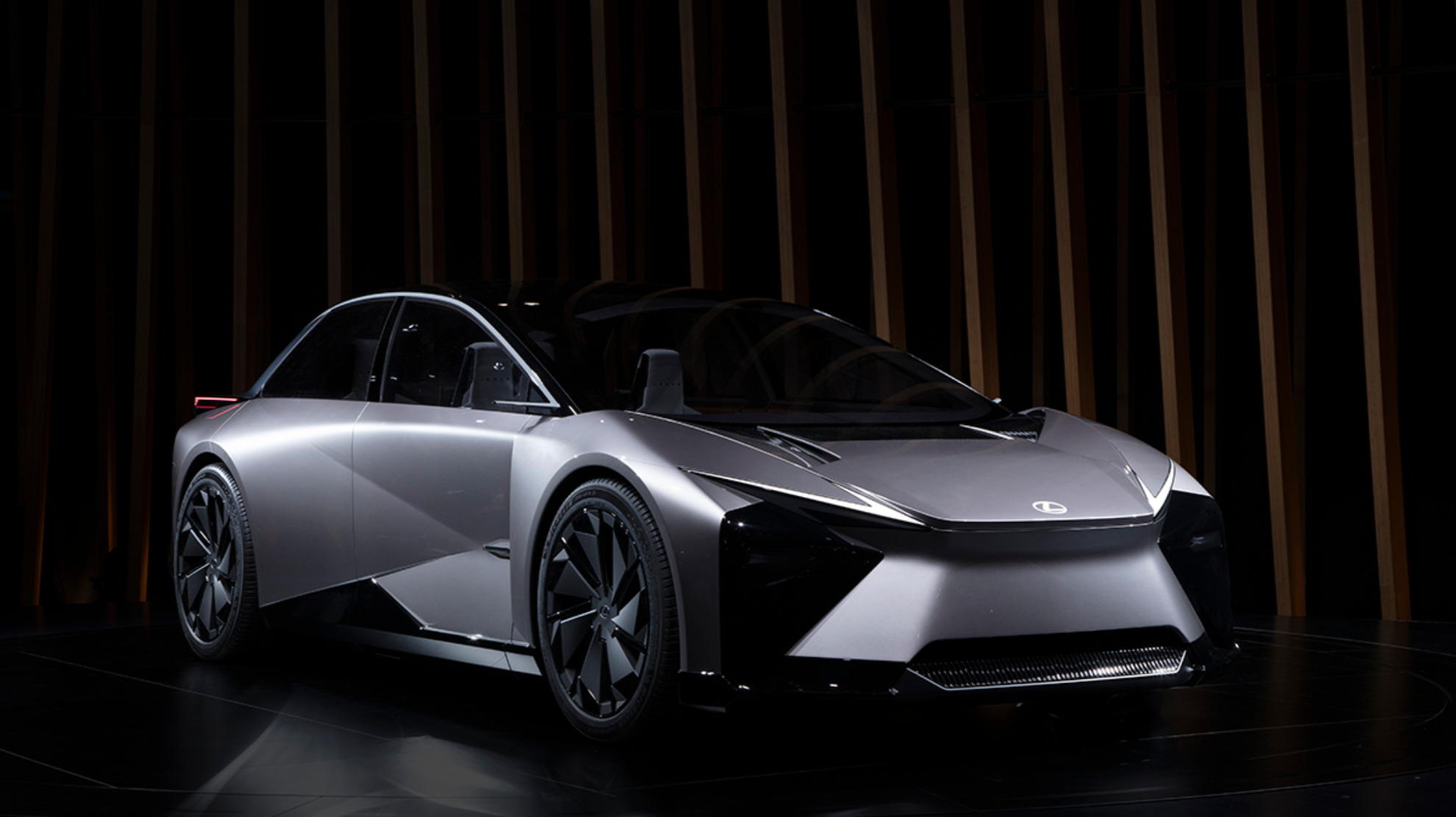 製造業の技術革新が切り開く新たな未来－トヨタ車の新技術から読み解く