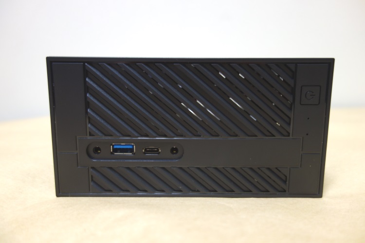 Mini-STXベースの格安ベアボーンPC ASRock Desk Mini 110/B/BBの