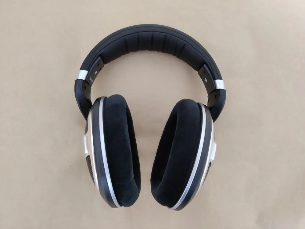 ゼンハイザー HD 599 SEのレビュー！側圧がかなり緩めなヘッドホン