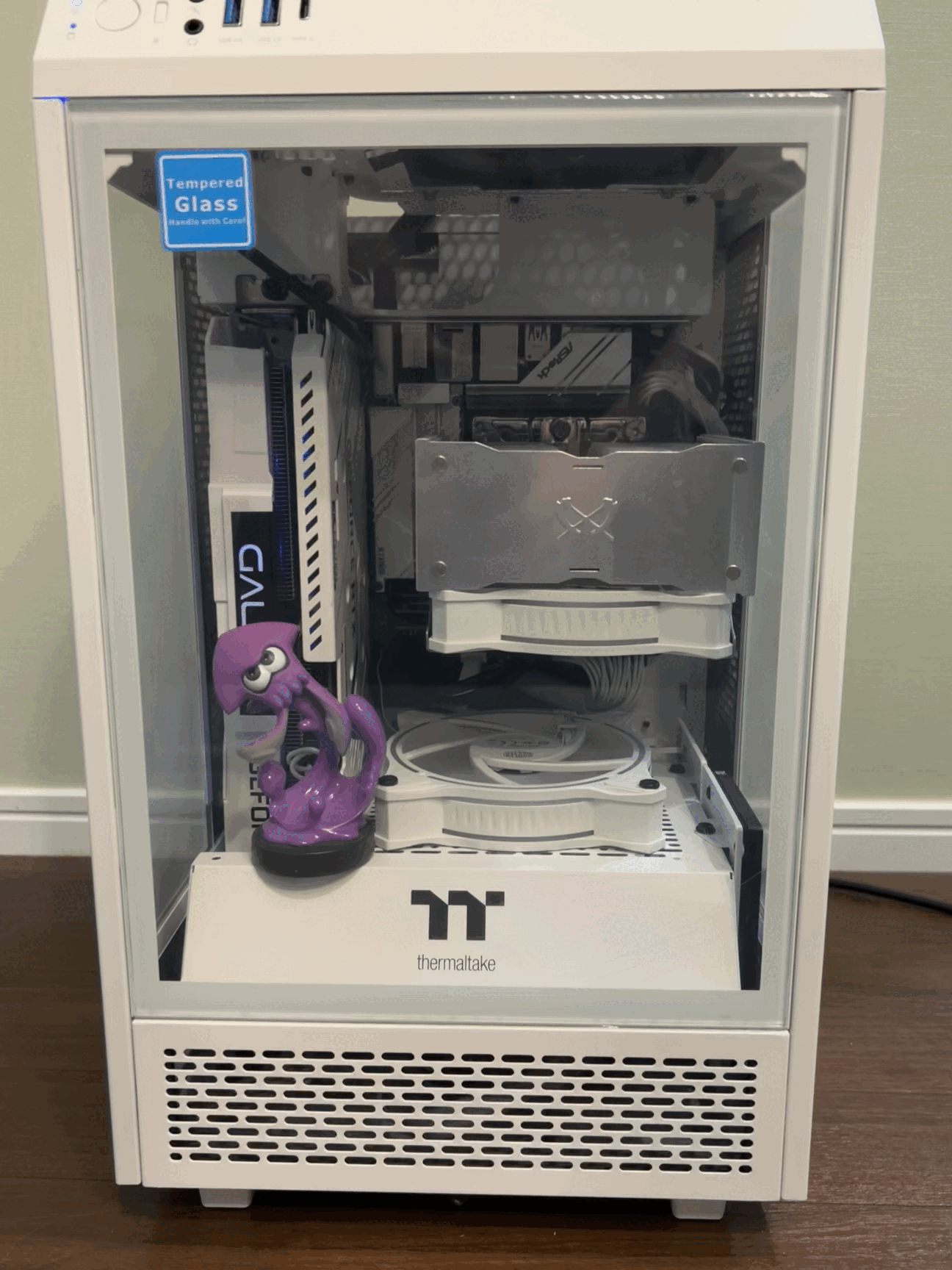 Mini-ITXの3Dプリンタみたいな見た目の白いPCを組んだ話 | Memoteki