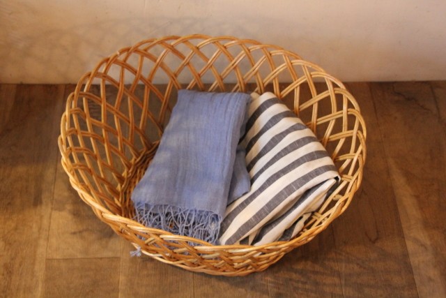 かご・バスケット・雑貨 - menui | 銭湯の脱衣かご 【ラタン 透かし