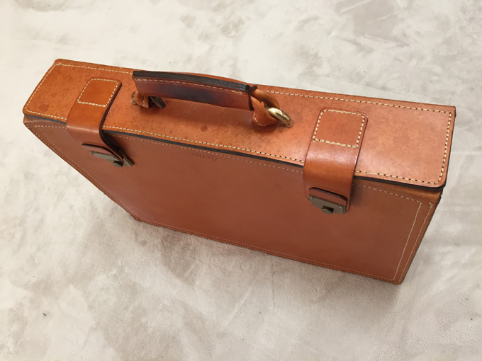 一目惚れしたヘルツのパイロットケースを購入して10年目のレビュー