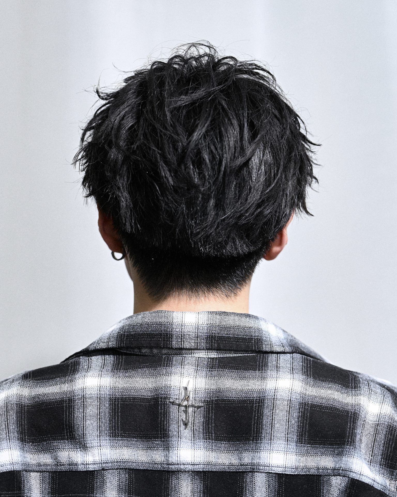 2026春】ツーブロック刈り上げフェザーショート LIPPS hair 表参道