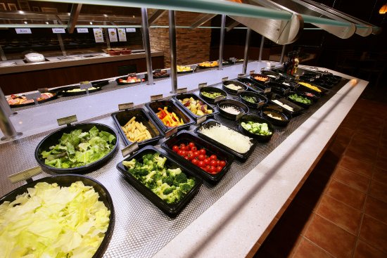 シズラーサラダバー ~Sizzler Salad Bar~ - Picture of Sizzler