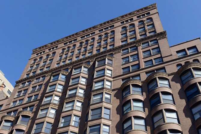 シカゴ：歴史的な高層ビルを巡る少人数グループ建築ツアー 2026